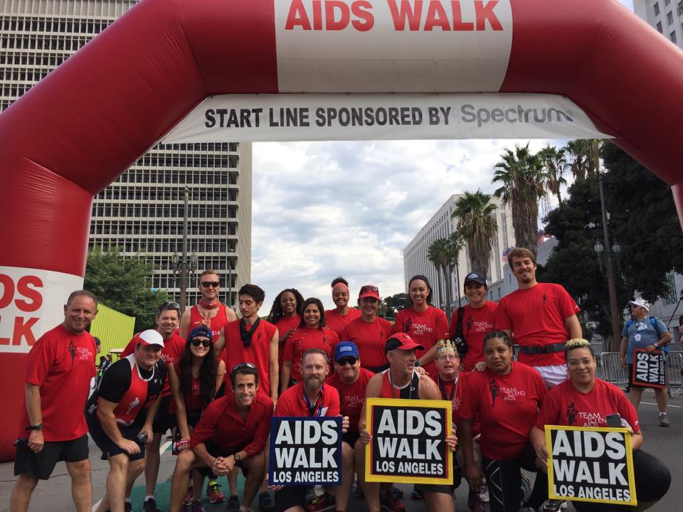 t2ea-aids-walk-starting-line