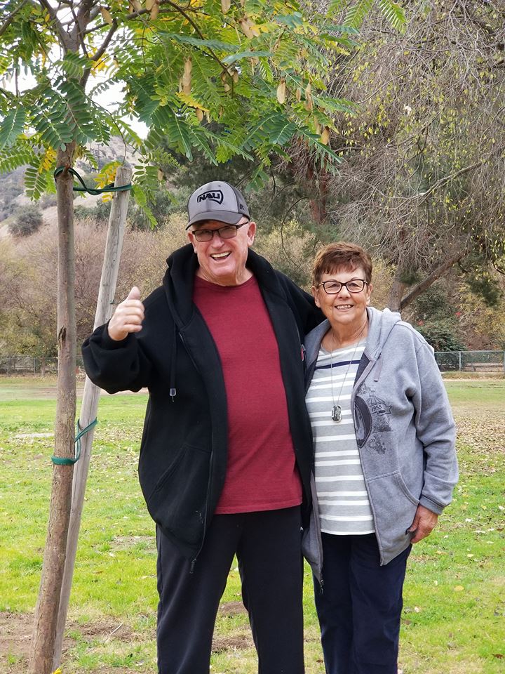 Boliver family at tree
